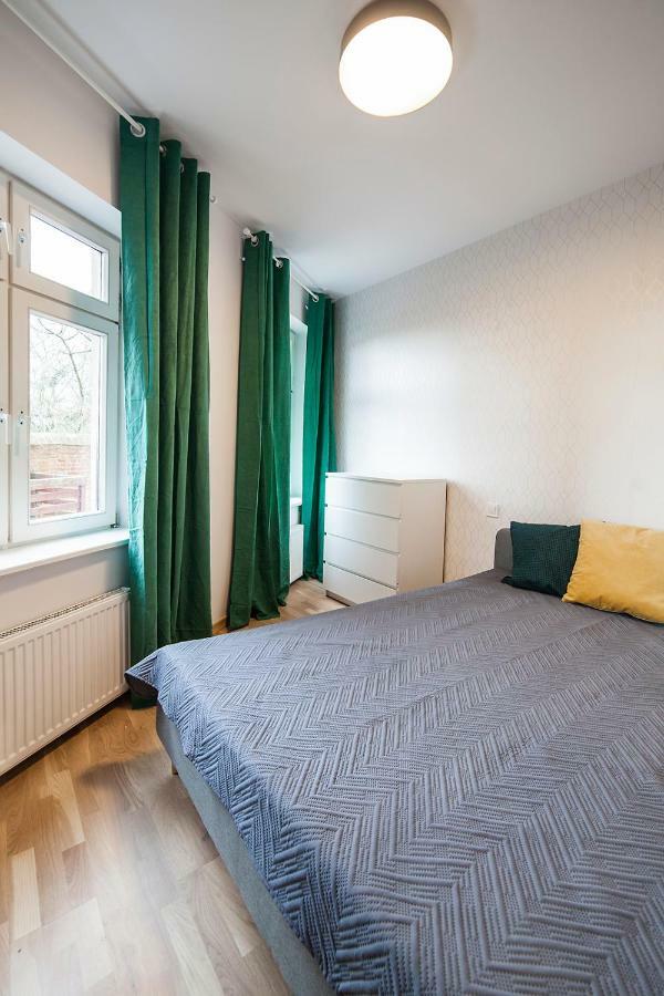Apartamenty Torunskie Pod Krzywa Wieza Luaran gambar