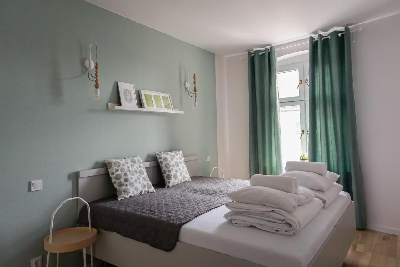 Apartamenty Torunskie Pod Krzywa Wieza Luaran gambar