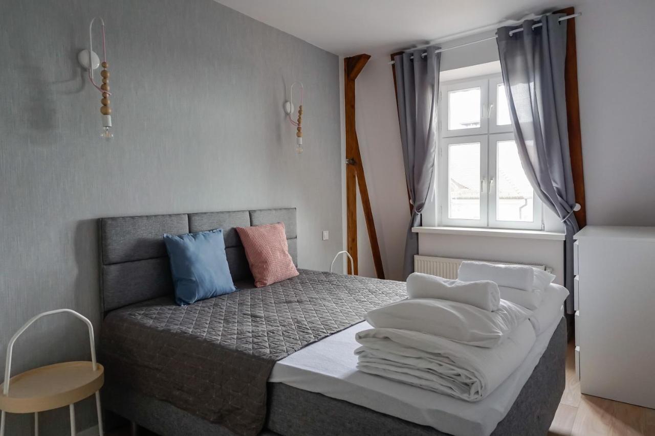 Apartamenty Torunskie Pod Krzywa Wieza Luaran gambar
